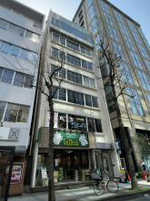 花の東京ビルの外観