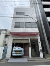 鈴木ビルの外観