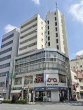 三栄ビルの外観