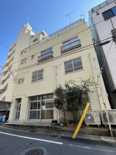 金井ビルの外観