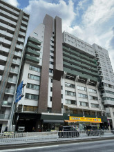 プラザ新大樹本館の外観