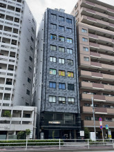 平安ビルの外観