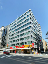 大阪山甚ビルの外観