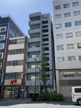 小安ビルの外観