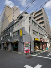 山房山勝ビルの外観