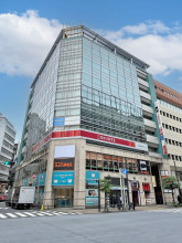 オリックス池袋ビルの外観