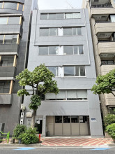 新富AZビルの外観