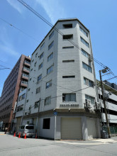 日本ホイストビルの外観