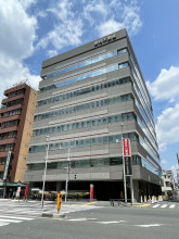 野村不動産西新宿共同ビルの外観