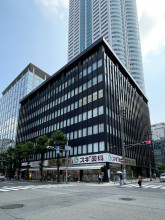 大阪JPビルの外観