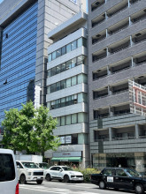 川那辺ビルの外観