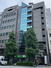 ツイントラス2ビルの外観