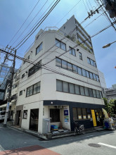 鷲田ビルの外観