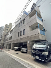 UETAKEビルの外観