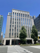 天神フロントスクエアの外観