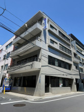 ヤマキドノールビルの外観