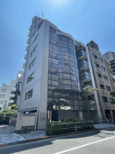 マーキュリースクエアの外観