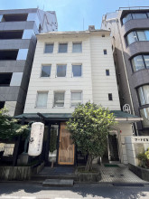 アートビルの外観