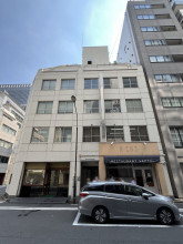 サカキビルの外観