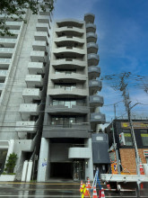 アルファ北2条ビルの外観