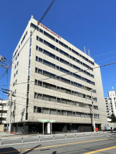 機動ビルの外観