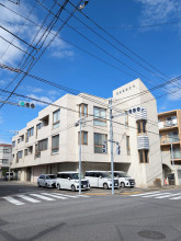 石橋松波ビルの外観