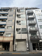 トスビルの外観