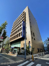 新六本木ビルの外観