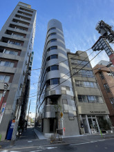 S-CUBEビルの外観