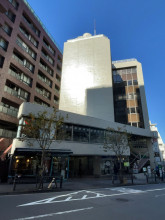 東プレビルの外観