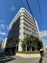 新居第10ビルの外観