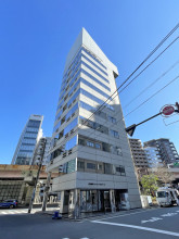 神田槇町トライアングルタワーズの外観