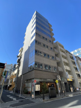 友泉本石町ビルの外観