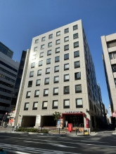 スカーフ会館ビルの外観