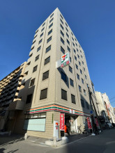 中津グランドビルの外観