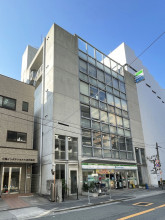 サン・オークスビルの外観