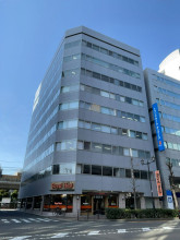 オーク関内ビルの外観