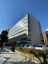 横浜西口Kビルの外観