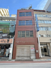 コアビルの外観