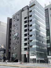 郁文堂青山通りビルの外観