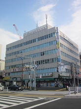 Toshin Shinanomachi-Ekimae Building Exterior