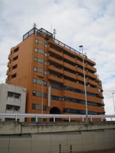 オーキッド・イン2の外観