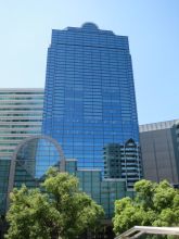 横浜クリエーションスクエアの外観
