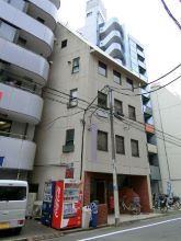 第二松岡ビルの外観
