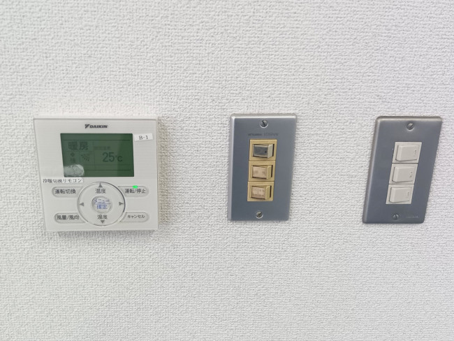 スイッチ類