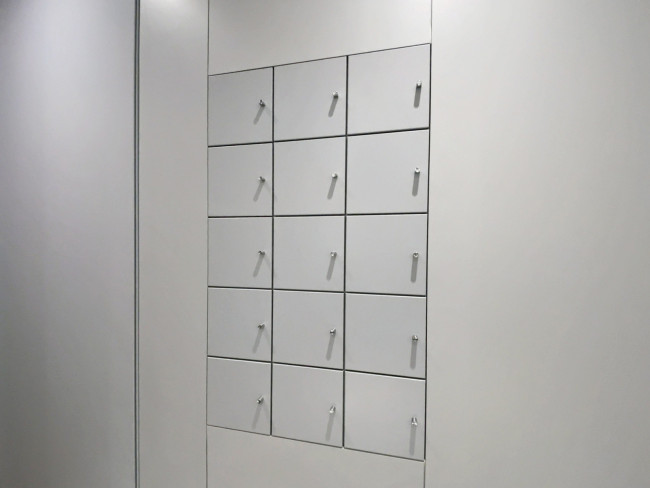 女性用トイレの小物入れ