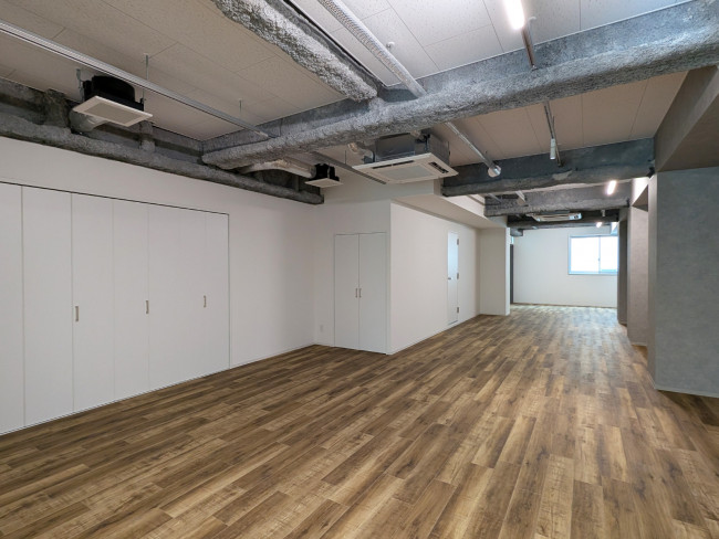 ウッド調の床材