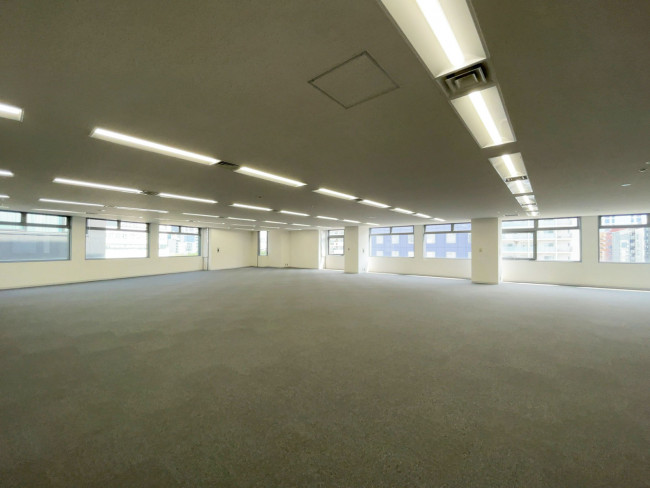 オフィス室内参考画像(7階・約85坪)