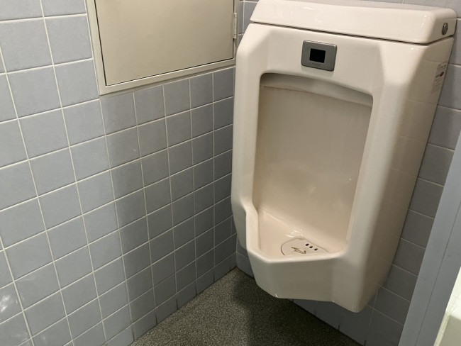 男性用トイレ