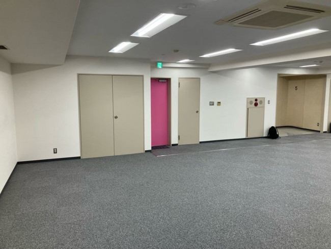 室内奥側の様子